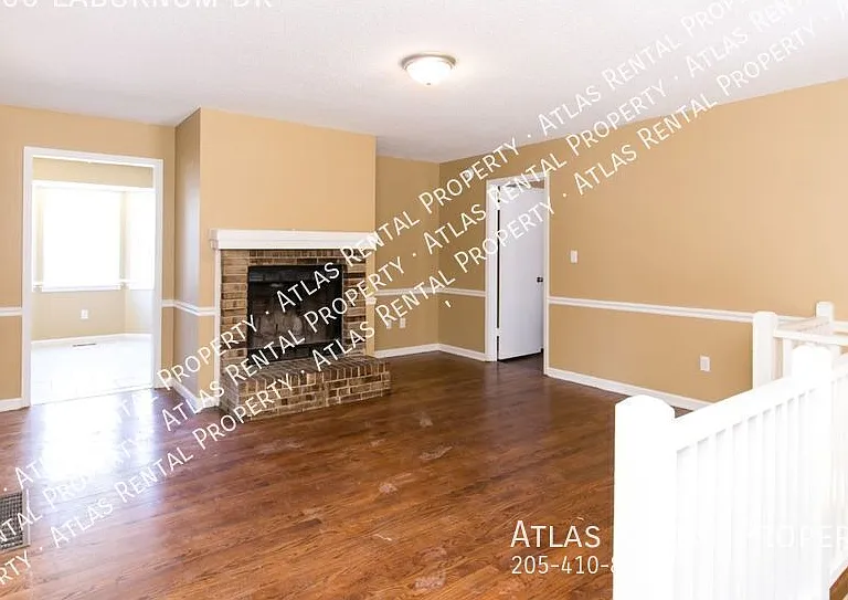 2666 Laburnum Dr — Photo 10