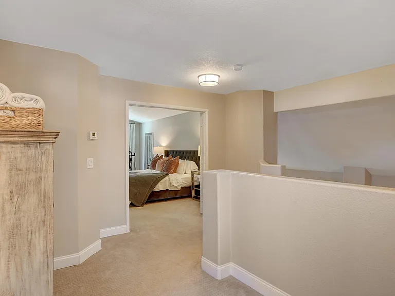 9205 Sandy Shores Dr — Photo 53