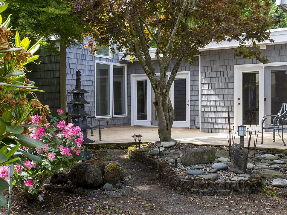 1st image of 654 N Hayden Bay Dr