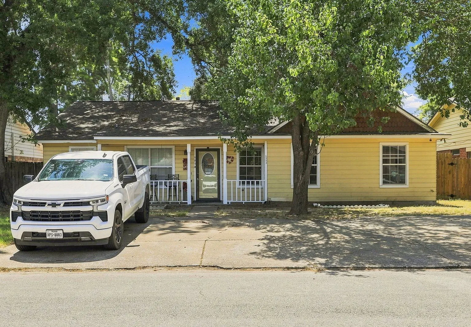 2 bed, 2.0 bath, 1150 sqft, $1,249 — Photo 3