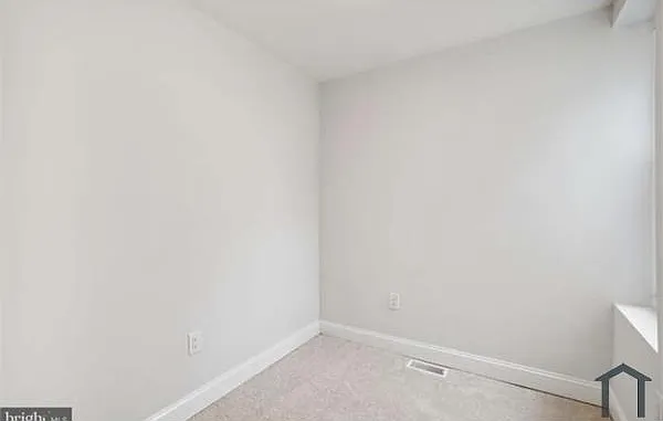 1509 S 27th St — Photo 22