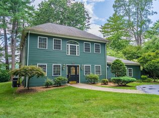 33 Mountain Brook Rd, Sturbridge, MA 01566