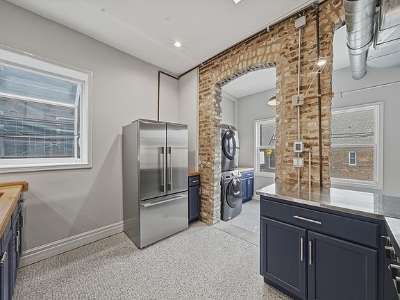 5th image of 2606 N Kedzie Ave