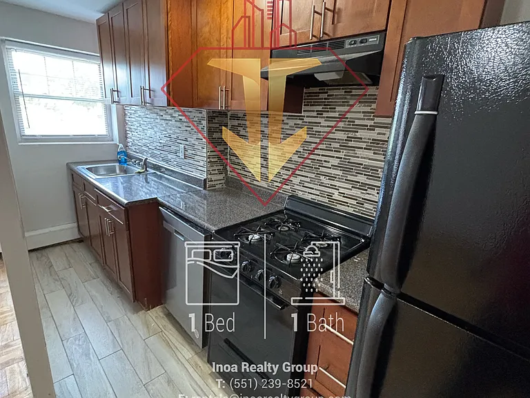 37-39 Duncan Ave #5H — Photo 7