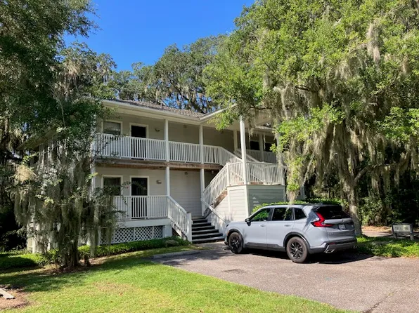 1700 Salem Rd #4, Beaufort, SC 29902