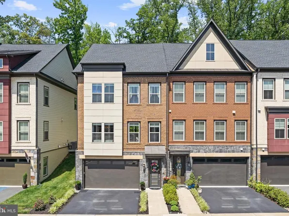 7774 Belvale Dr, Alexandria, VA 22315