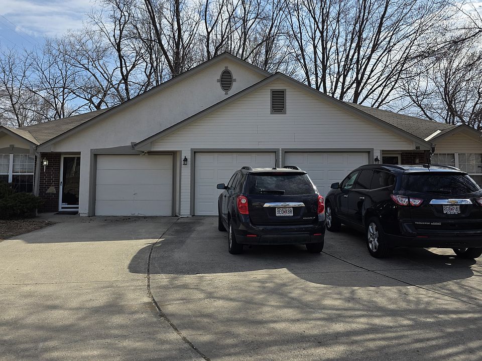 1st image of 403 SW Joy Ct #1