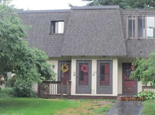 85 Landing Cir, Suffield, CT 06078