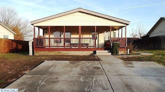 1st image of 225 N Elm Ave