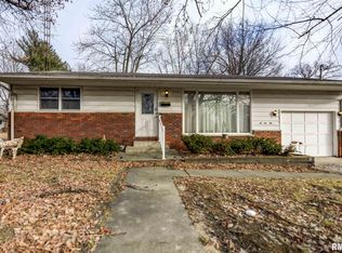 614 S Cherokee St, Taylorville, IL 62568