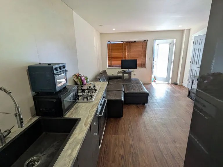 4201 Indian Creek Dr #3 — Photo 5
