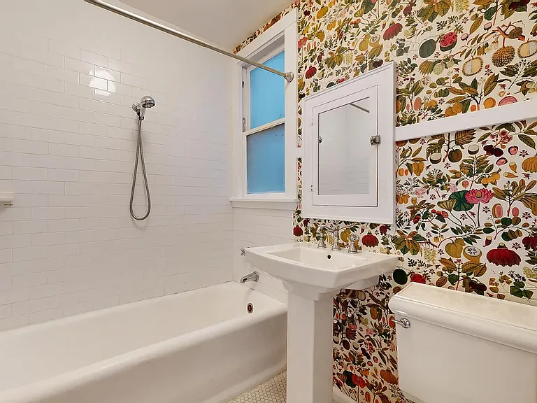 1905 Laguna St #204 — Photo 9