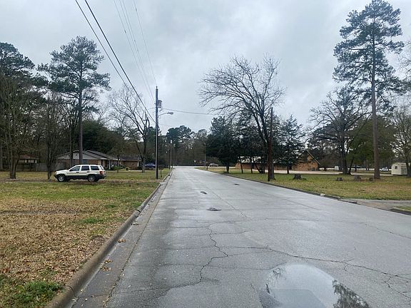 4th image of 1305 Reen Dr