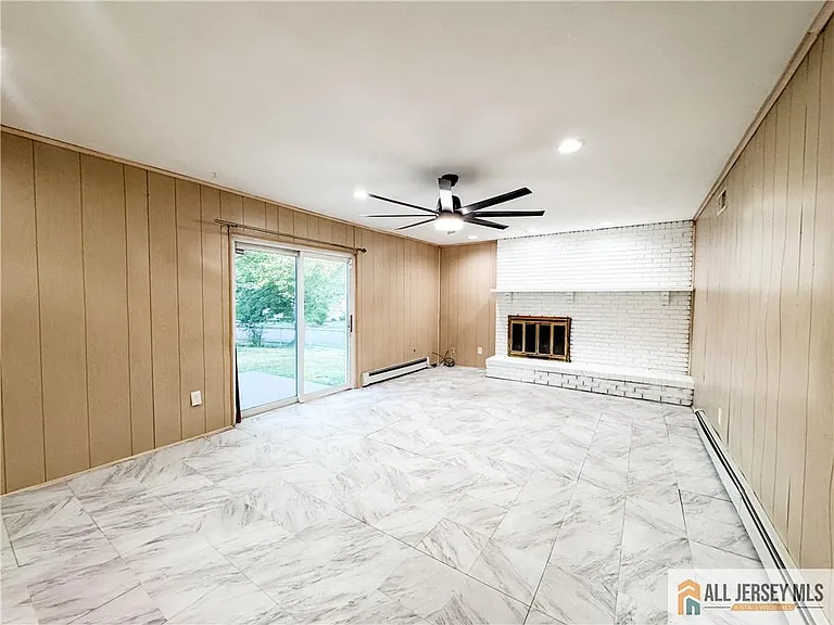 742 Grove Ave — Photo 12