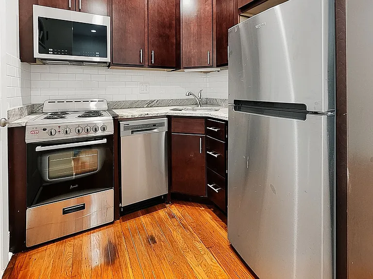 4841-51 N. Kimball Ave. — Photo 9