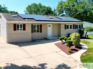 26 Fordham Rd, Parlin, NJ 08859