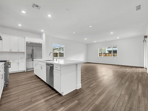 5th image of 4236 Bellwether Way