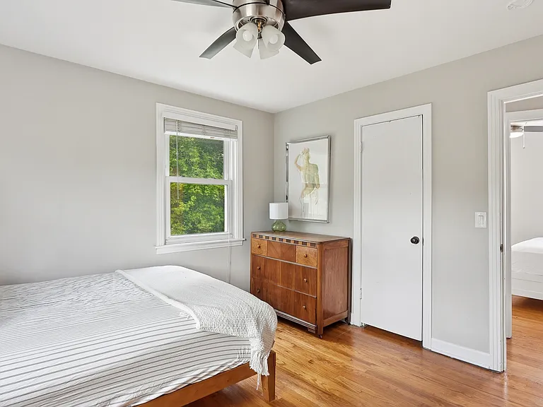 368 Oakview Dr — Photo 19