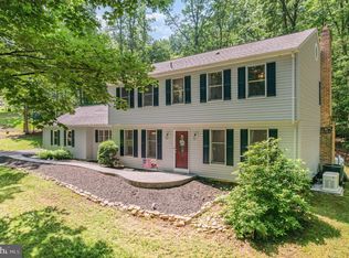 664 Spring Ln, Boiling Springs, PA 17007