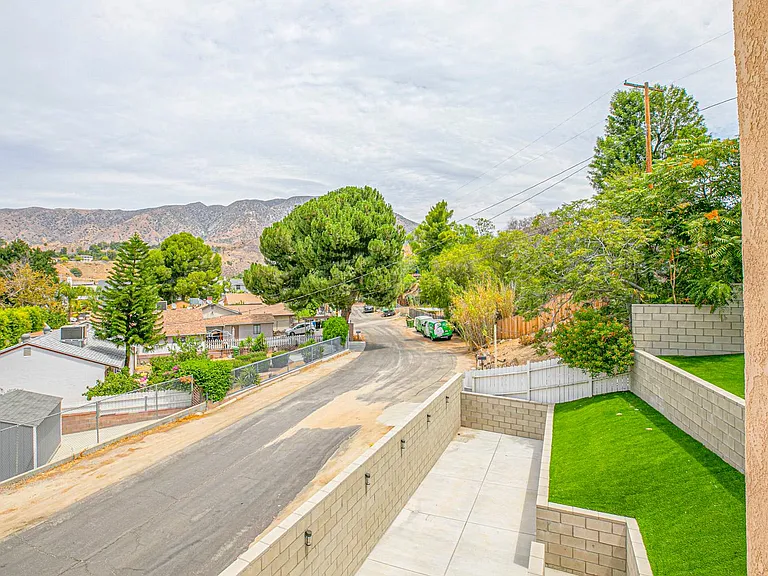 11029 Eldora Ave — Photo 70