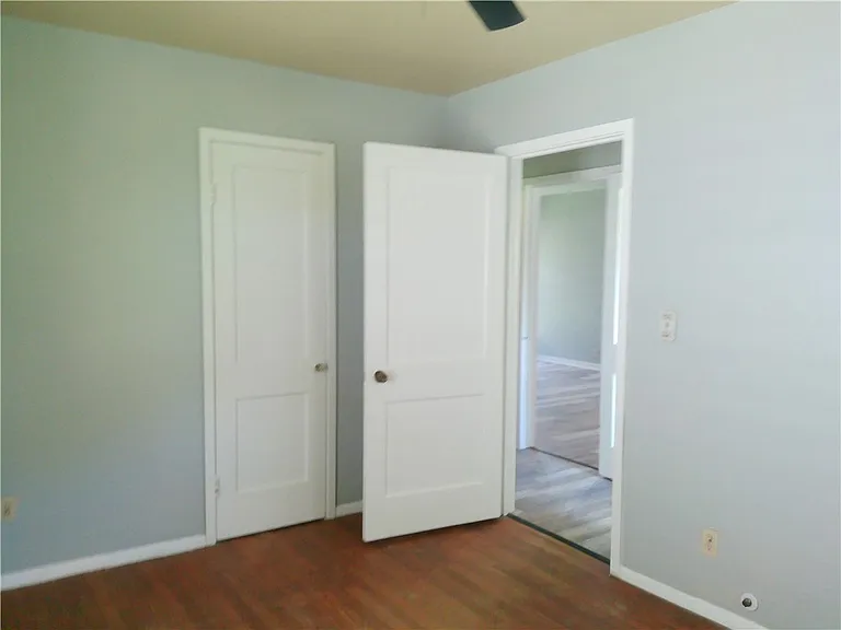 1722 Tarlton St — Photo 10