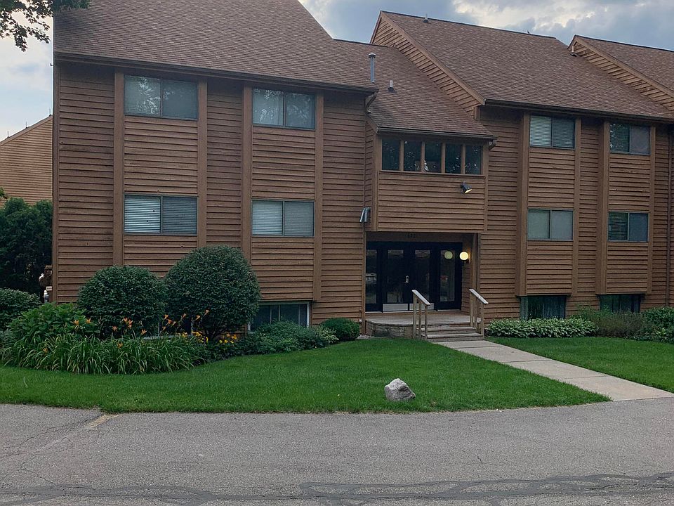 1st image of 6721 Boca Vista Dr NE