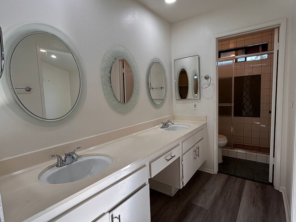 1st image of 15819 Vanowen St APT 3