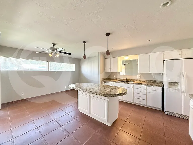 4950 E Lake Point Cir — Photo 4