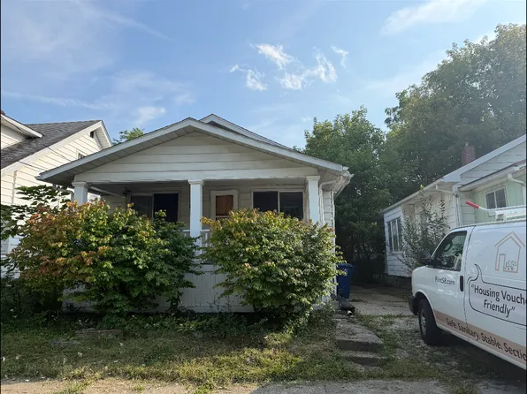 843 Ossington Ave, Flint, MI 48507