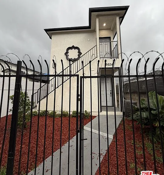 8624 Graham Ave #A — Photo 3