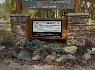 1216 Hawthorne Ter, Pocono Summit, PA 18346