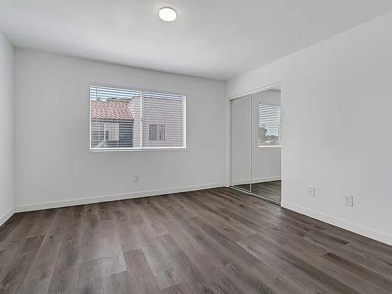 The Harrison Apartments — Photo 21