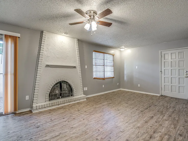 5302 Kenosha Ave — Photo 6