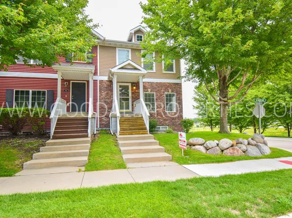 267 SE Booth Ave, Waukee, IA 50263