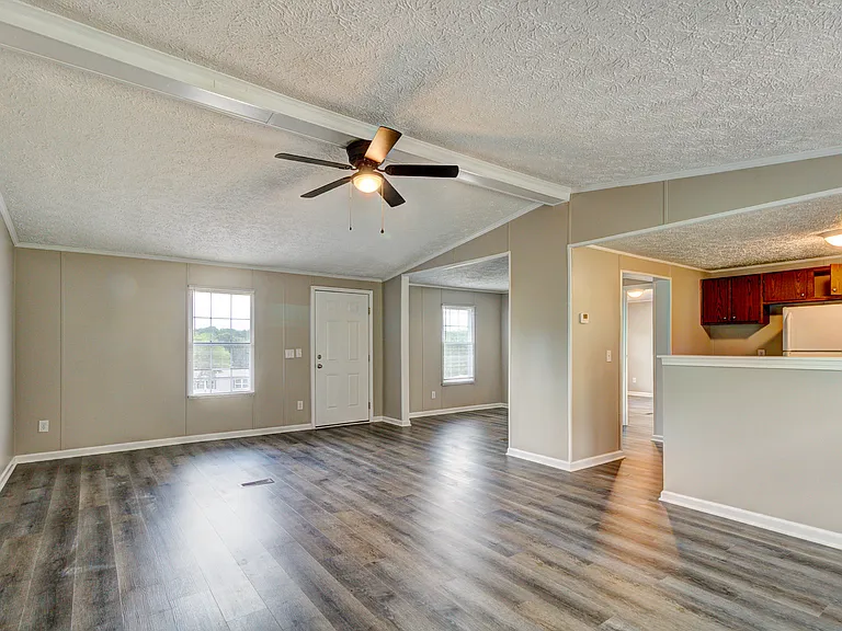 3351 Appletree Ct — Photo 2