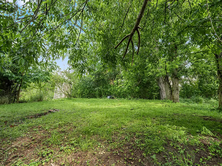 2725 Connecticut Ave — Photo 39