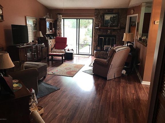 4th image of 8539 Goldeneye Ln