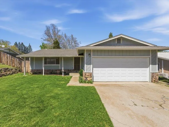 704 Turre St, Yreka, CA 96097