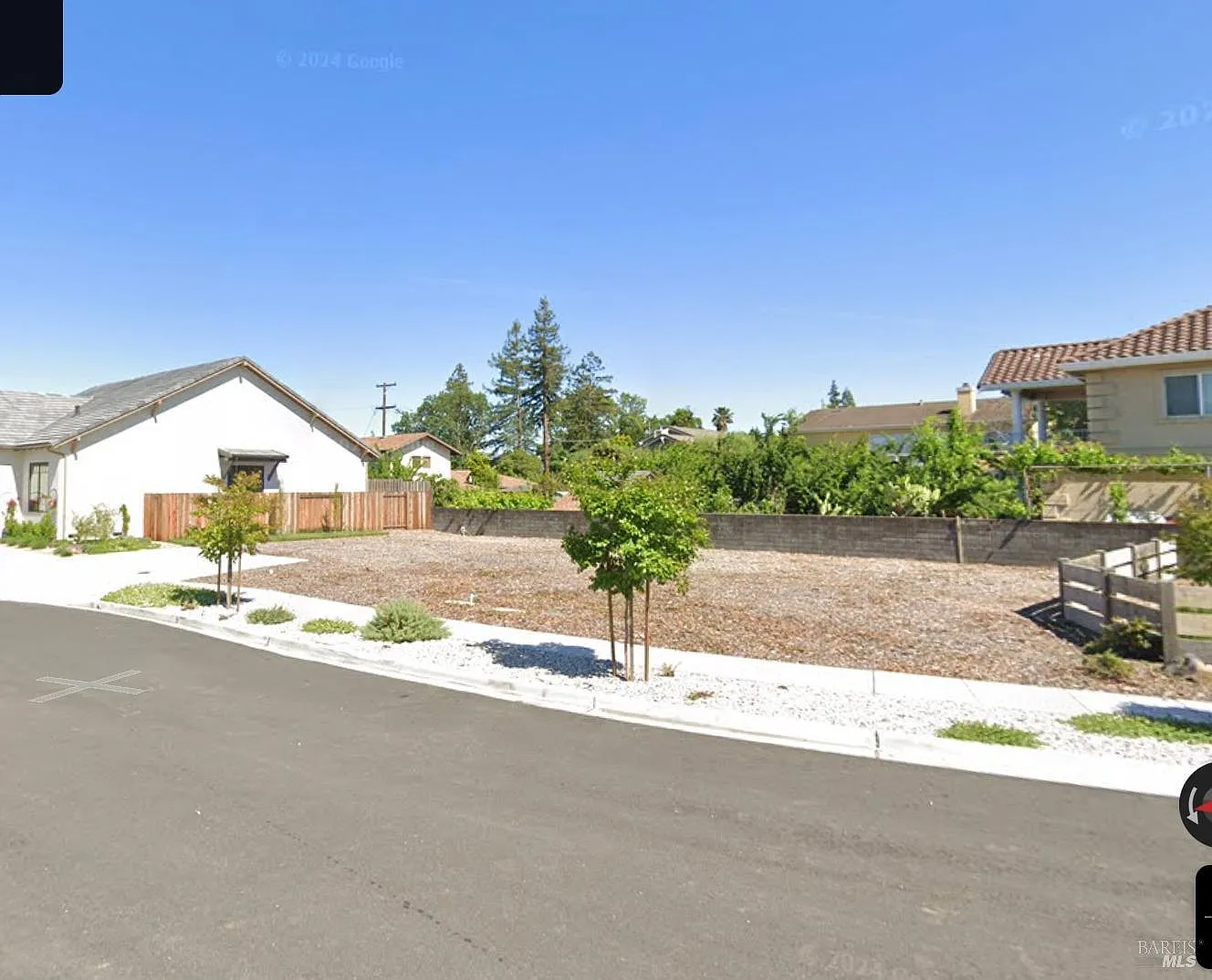 325 Cecile Court photo 1