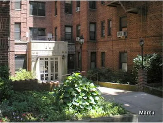 Sold by Douglas Elliman | media 21