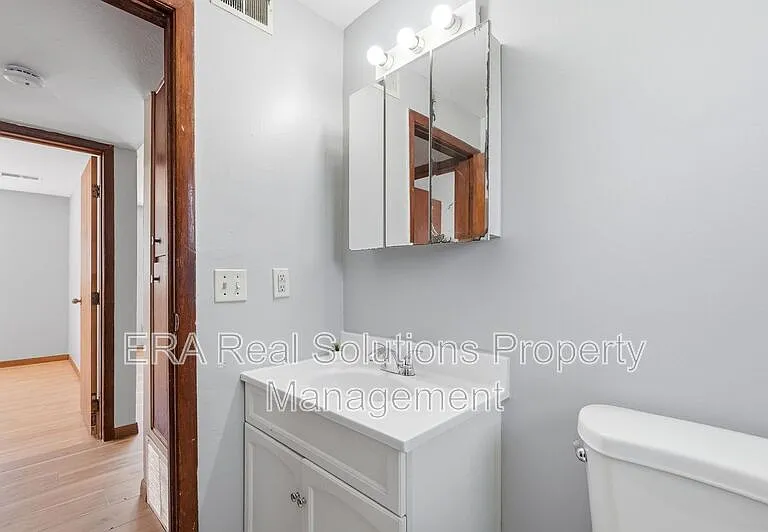 881 Kingsford Rd #A — Photo 16