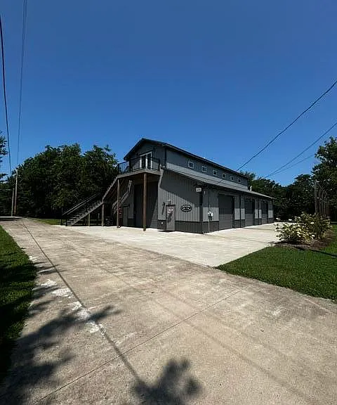 1416 Fisher Rd — Photo 1