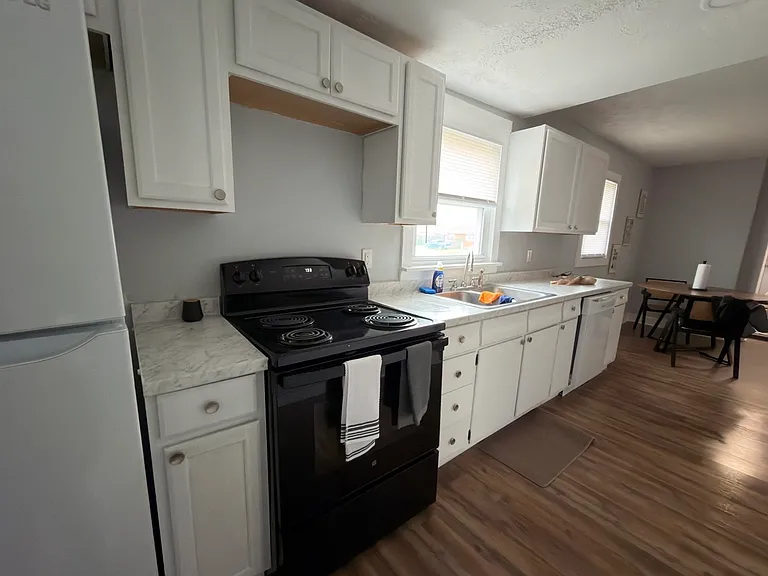 3027 Crums Ln — Photo 5