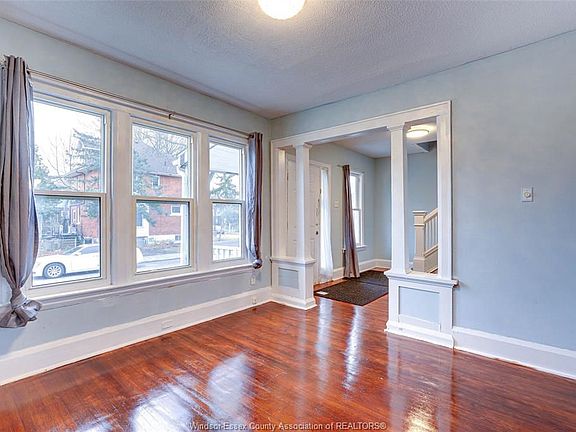5th image of 482 Caroline St