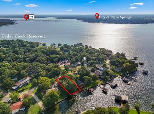 241 Southlake Dr, Mabank, TX 75156