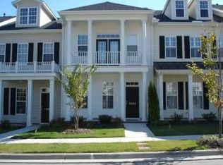 1023 Christopher Dr, Chapel Hill, NC 27517