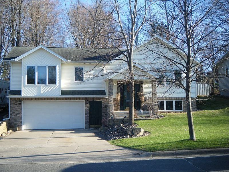 1st image of 213 E Bos Creek Dr