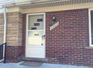3302 W Webster Rd, Royal Oak, MI 48073