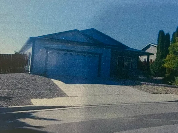 7518 Cezanne Ct, Sun Valley, NV 89433