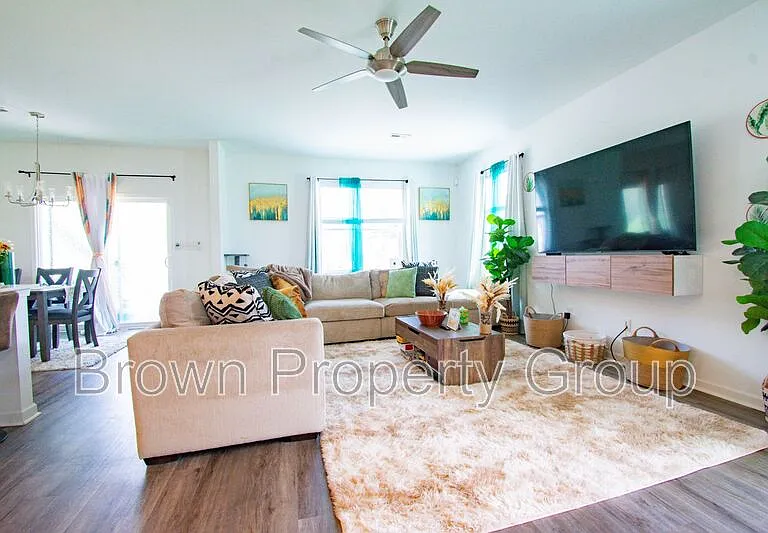 131 Cayden Pl — Photo 5